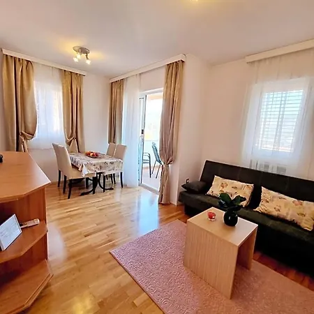 מלון Lanterna 4*