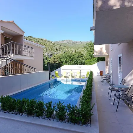 Hotel Lanterna 3*