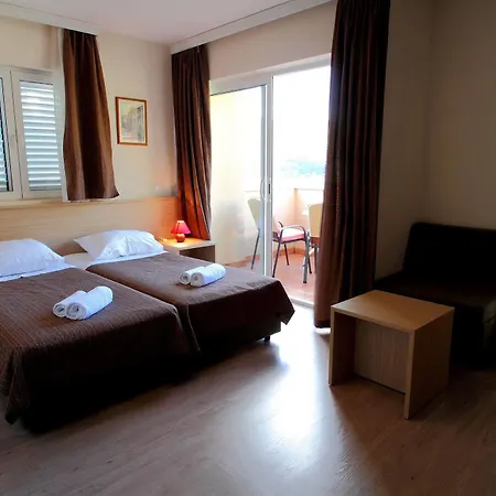 Hotel Lanterna Stikovica